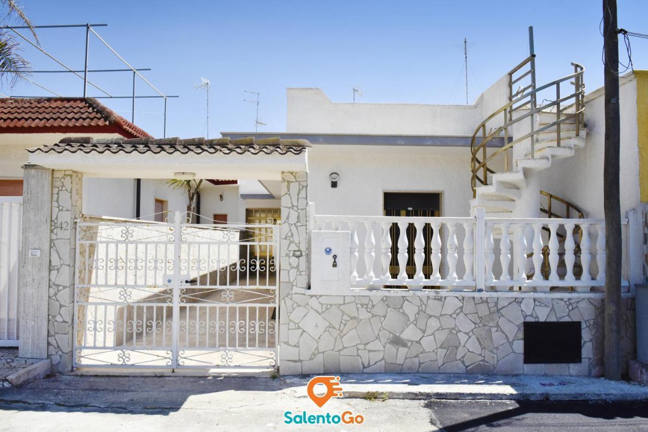 Villa Trilocale Max By Salentogo Torre Lapillo Exterior foto